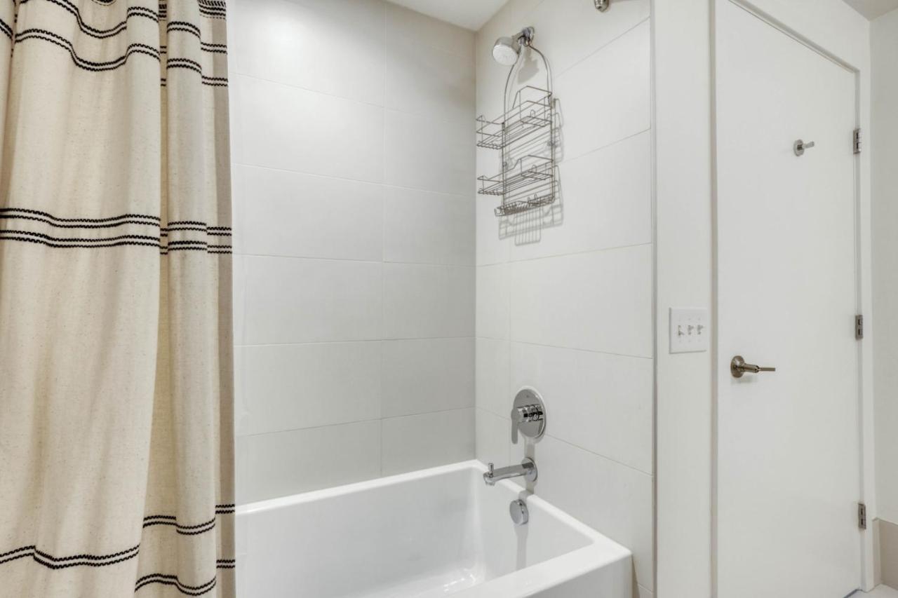 South Union 2br W Gym Roof Nr Downtown Sea-553